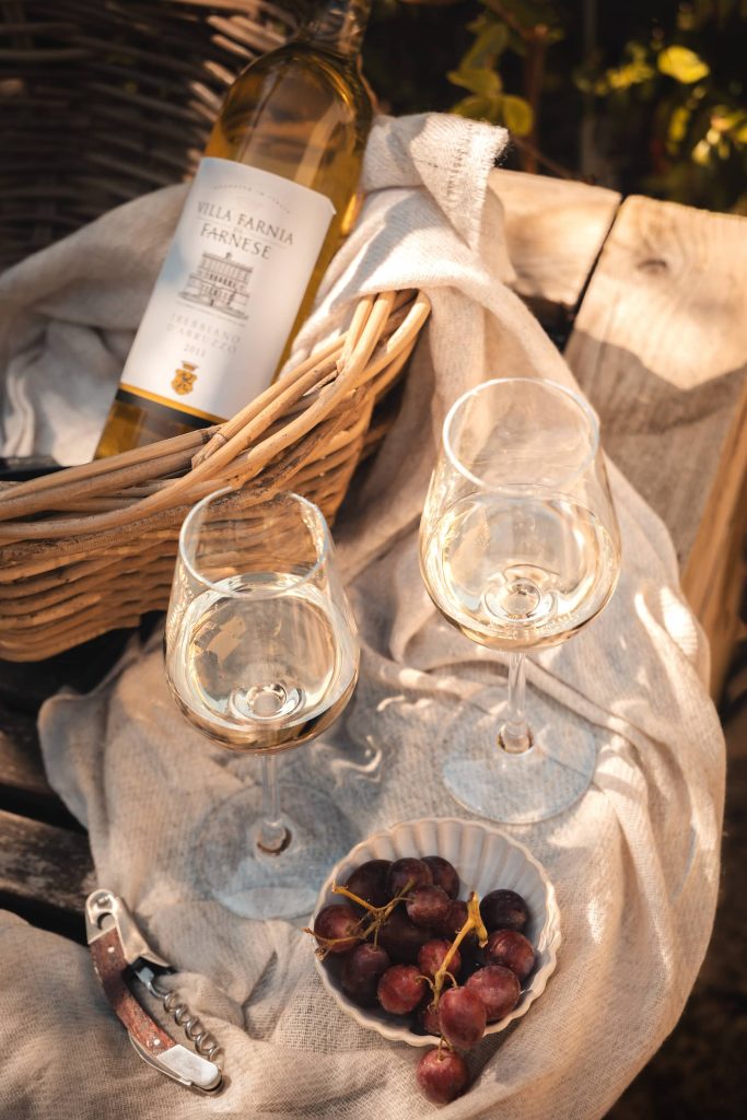 Summer Golden Hour Wine - Lou Carruthers Photography - Cotswold Food, Drink & Lifestyle Photographer