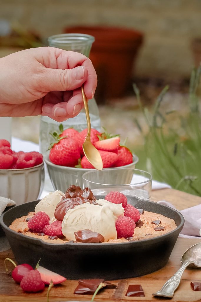 Kenwood UK Chocolate Chip Skillet Cookie - Lou Carruthers Photography - Cotswold Food Photographer